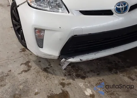 2014 Toyota Prius Four z USA, uszkodzony, nr VIN JTDKN3DU9E0380293